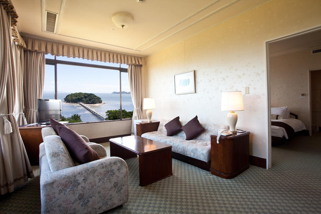 Gamagori Classic Hotel Ngoại thất bức ảnh